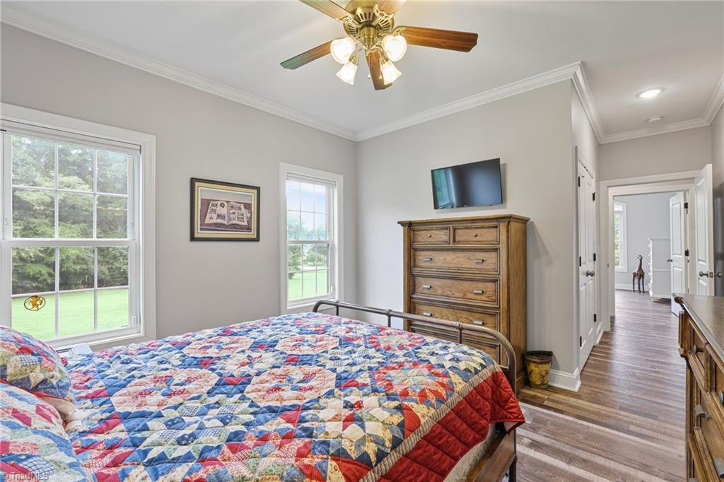 5891 Howard Circle