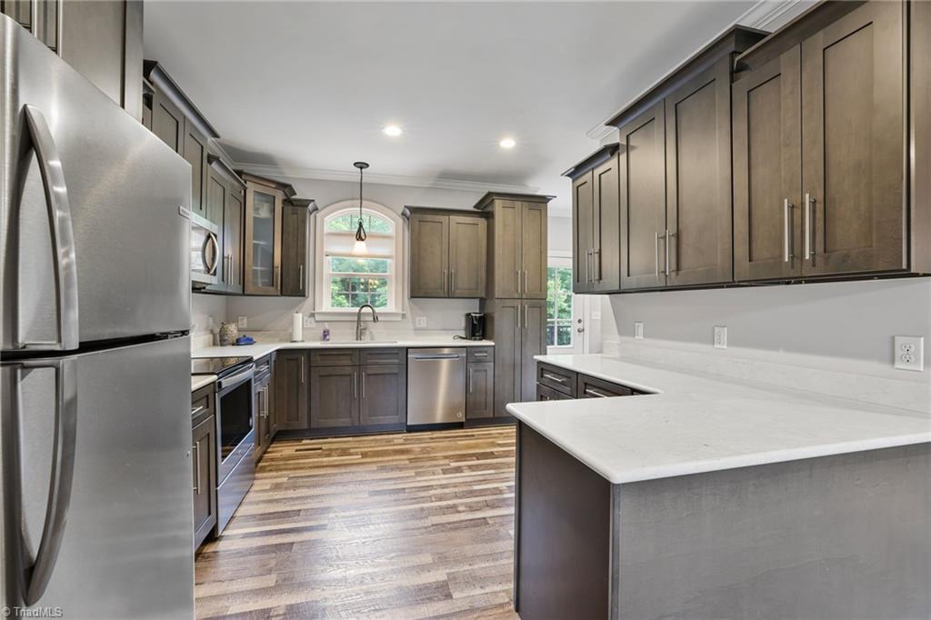 5891 Howard Circle