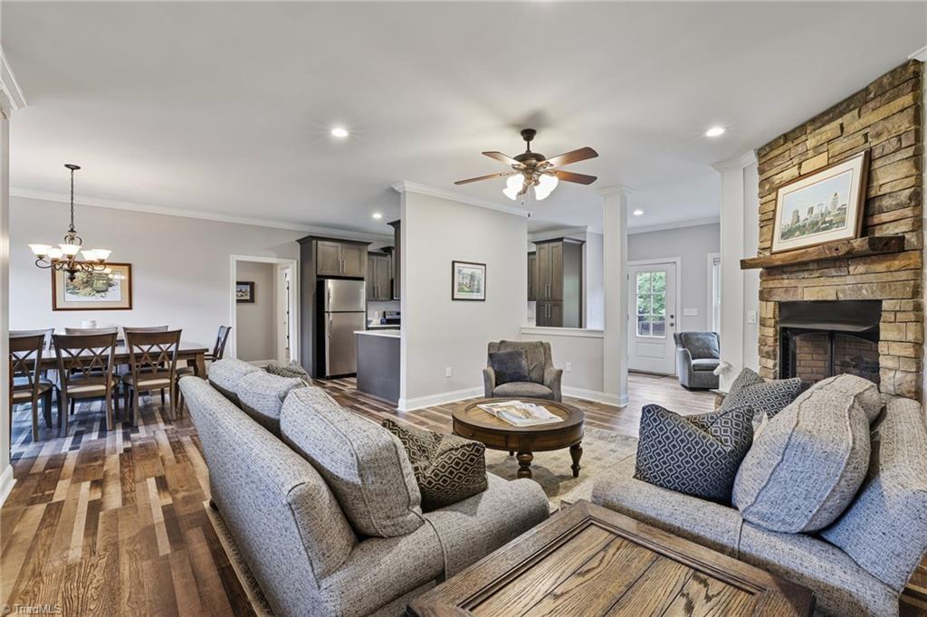 5891 Howard Circle
