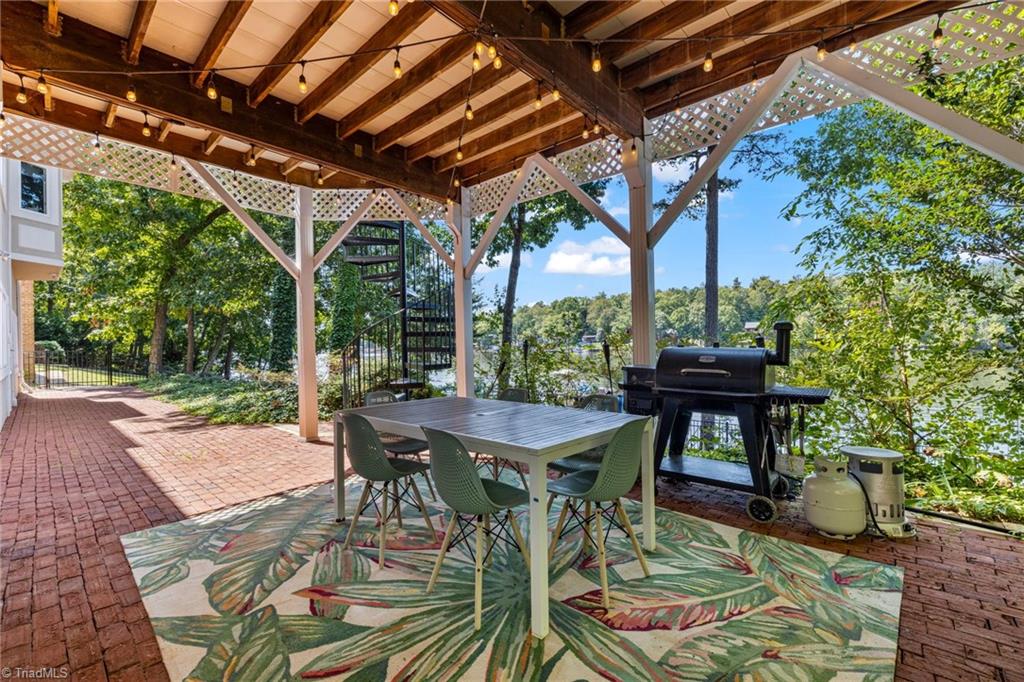 228 Rima Landing