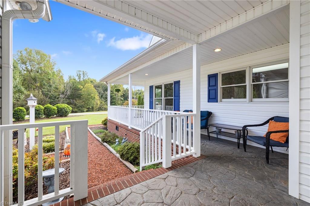 5934 Howard Circle