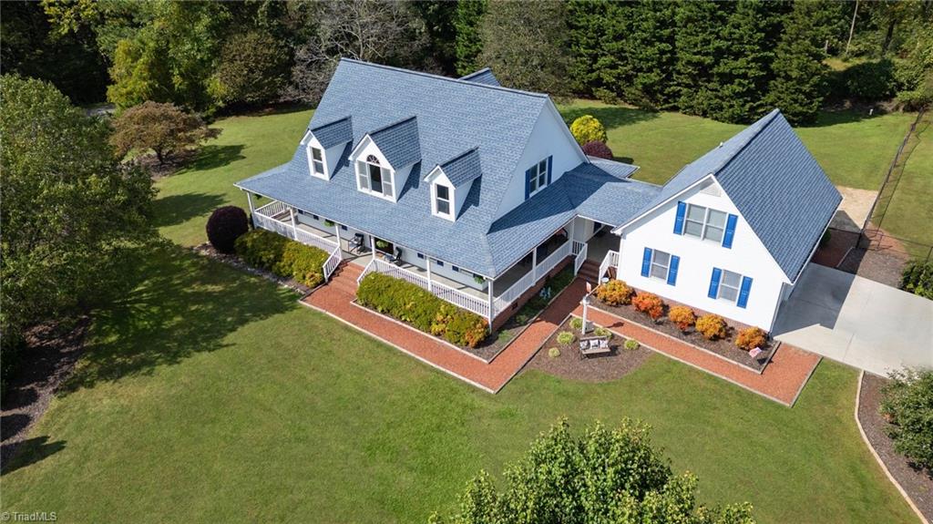 5934 Howard Circle