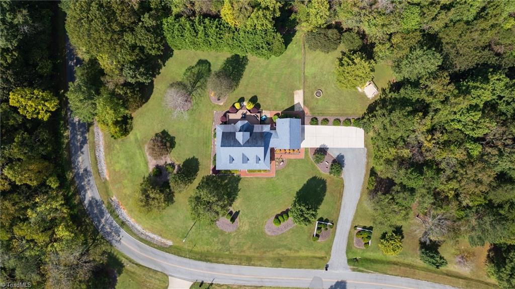 5934 Howard Circle