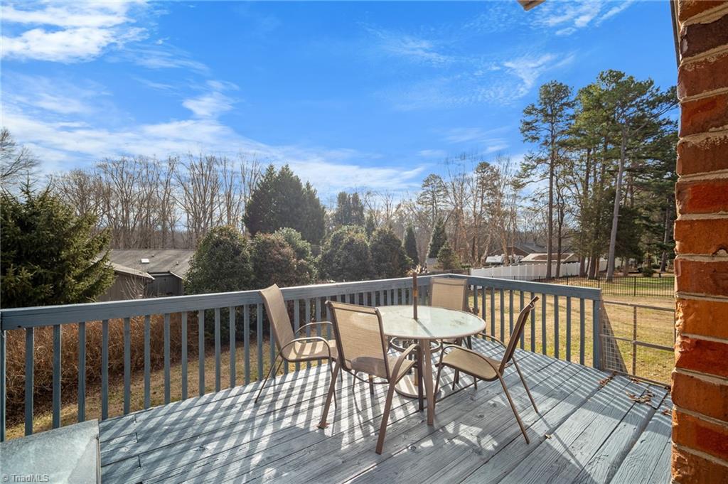 107 Shoshone Road
