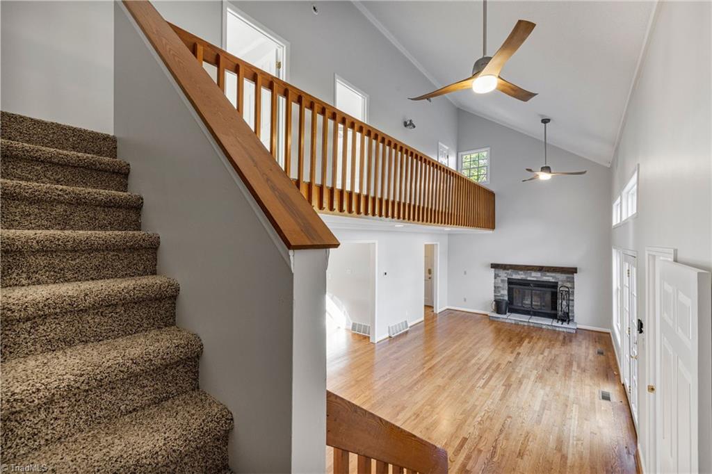 1711 Riverside Drive
