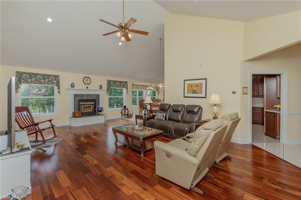 408 Emerald Bay Drive