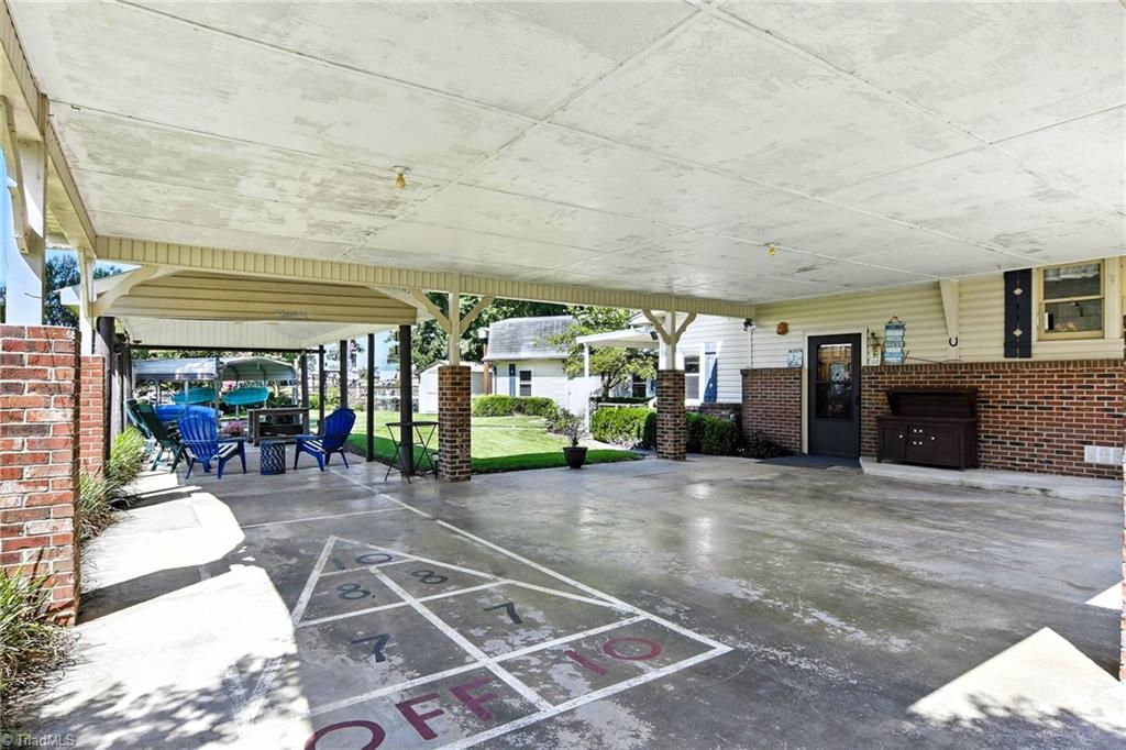 120 Crow Creek Drive