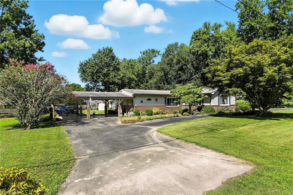 120 Crow Creek Drive