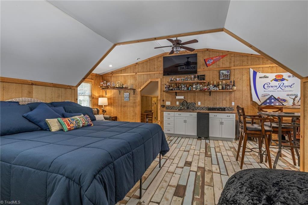 360 Tamarac Shores Drive