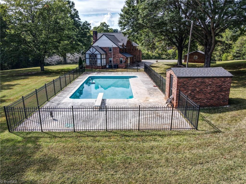 2555 Tobaccoville Road