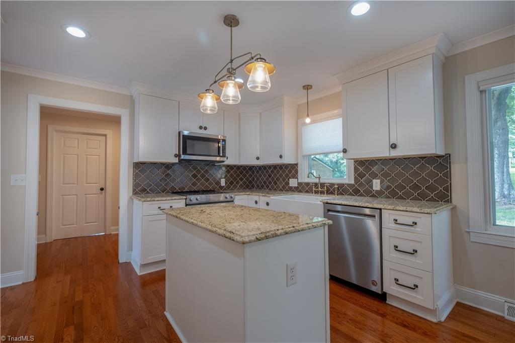 2555 Tobaccoville Road