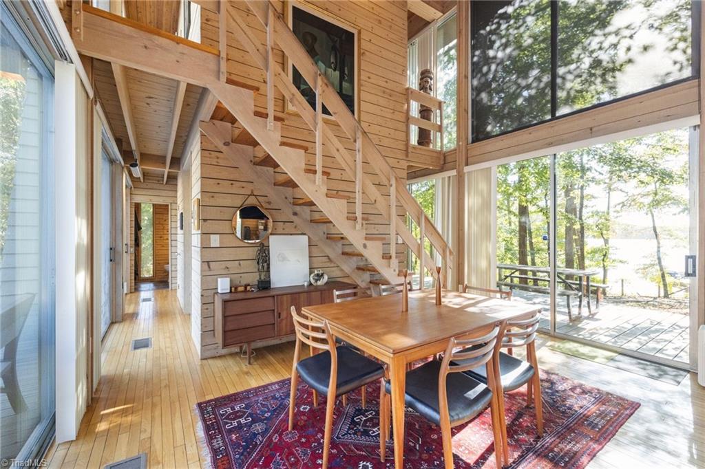 1112 Riverwood Drive