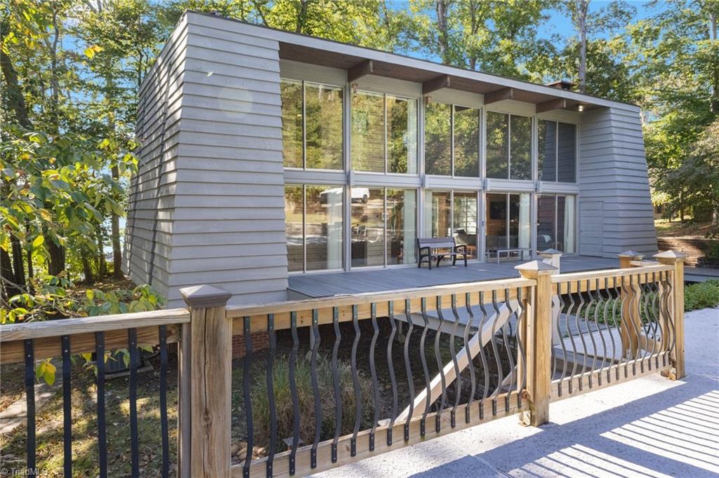 1112 Riverwood Drive