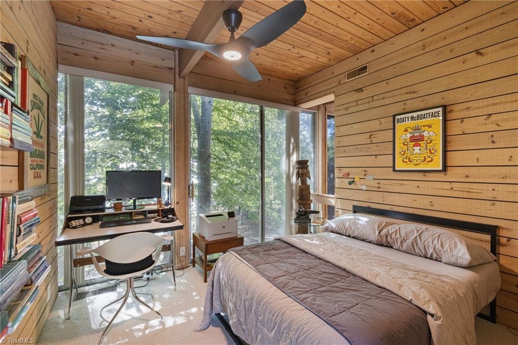 1112 Riverwood Drive