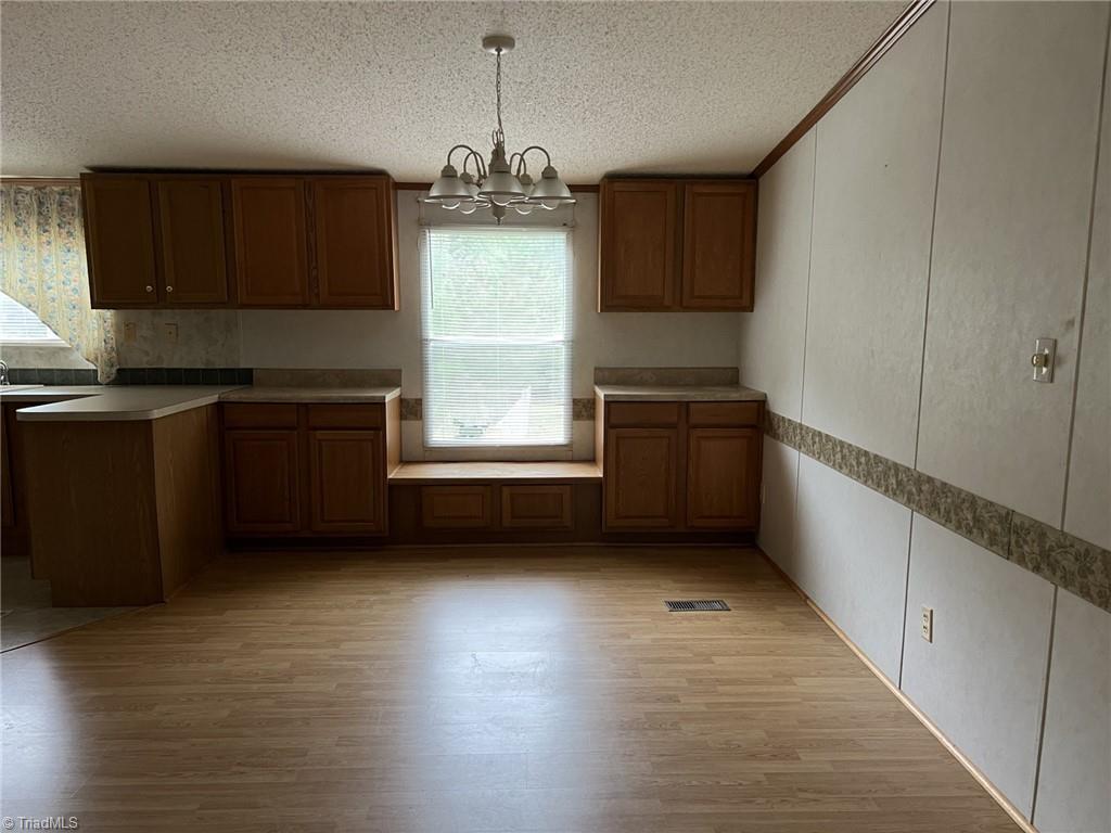 120 Crosscreek Road