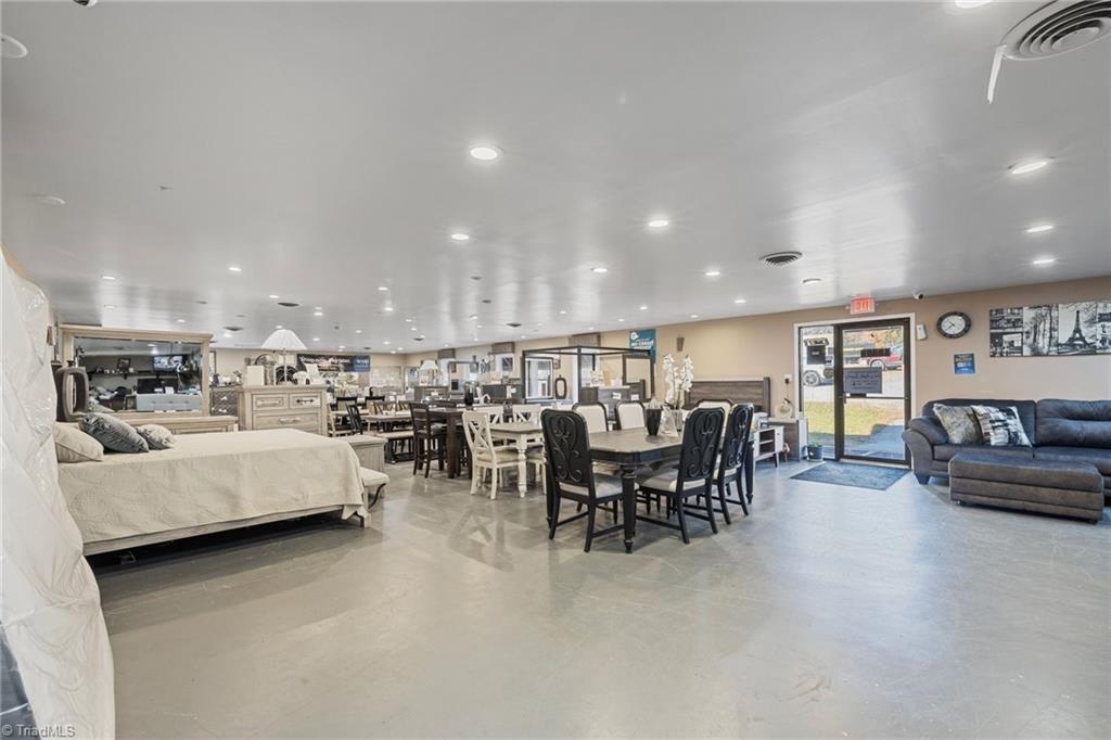12394 Highway 150, Winston-Salem
