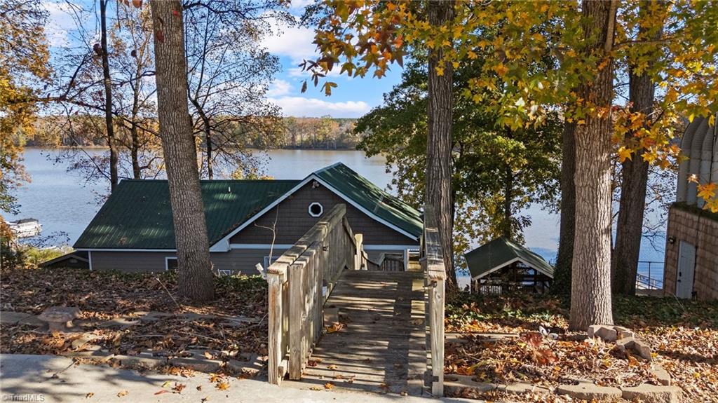579 Riverview Drive