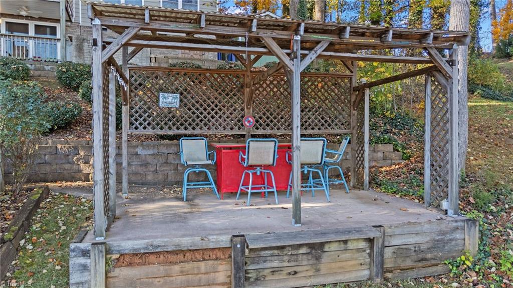 579 Riverview Drive