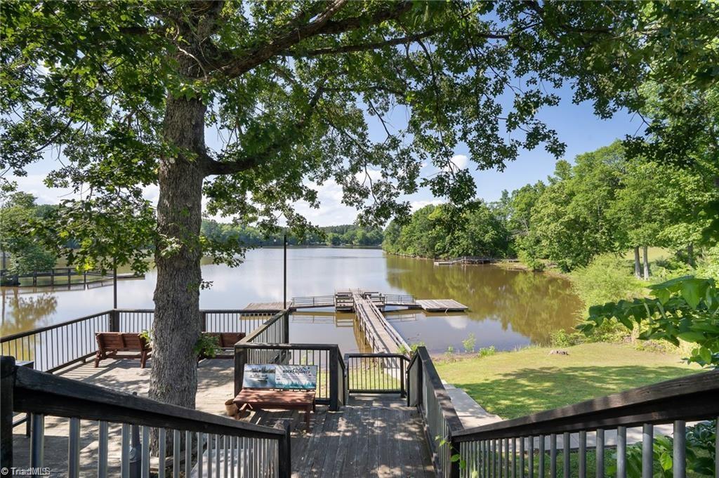 257 Boat Club Lane