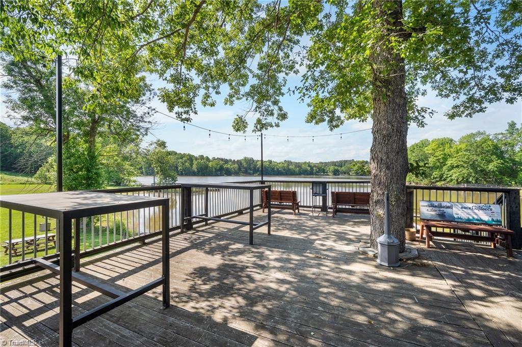 257 Boat Club Lane