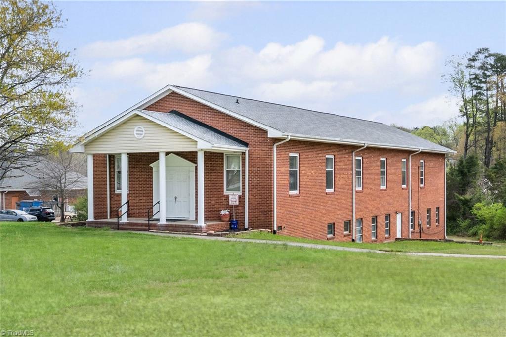 5307 Peters Creek Parkway, Winston-Salem