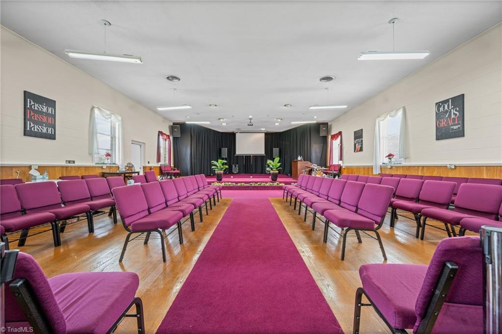 5307 Peters Creek Parkway, Winston-Salem