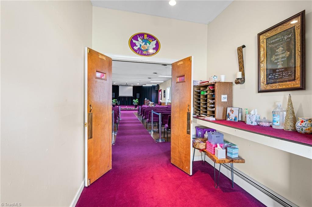 5307 Peters Creek Parkway, Winston-Salem