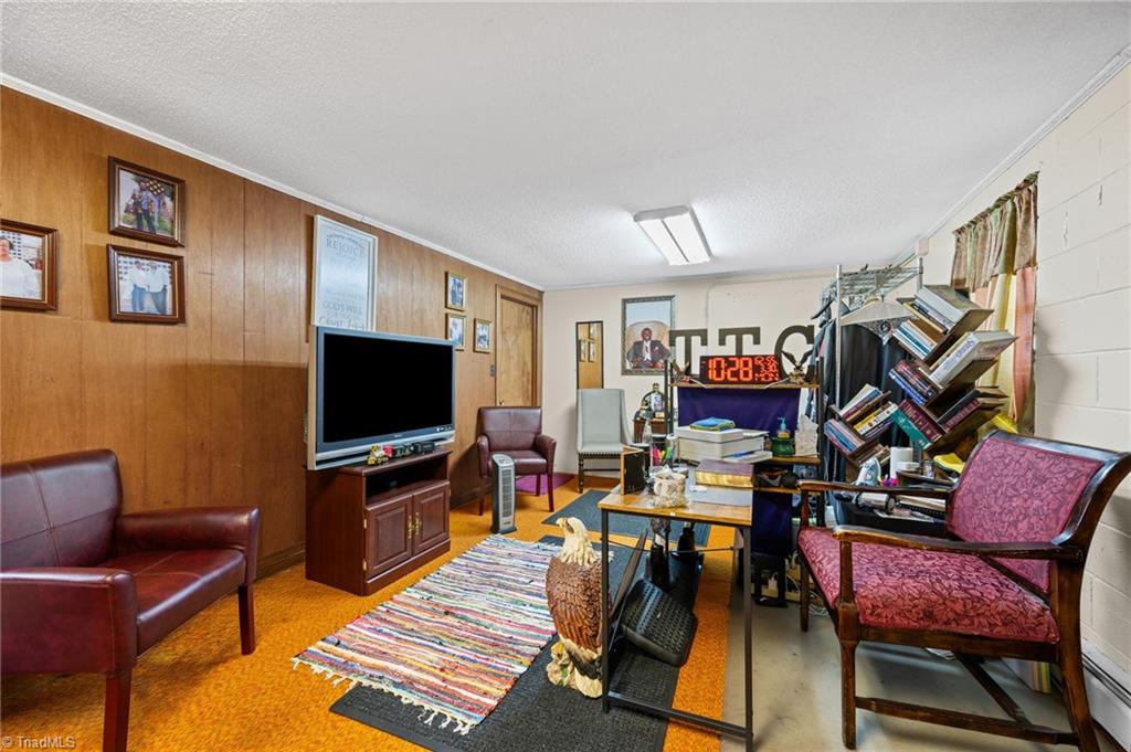 5307 Peters Creek Parkway, Winston-Salem