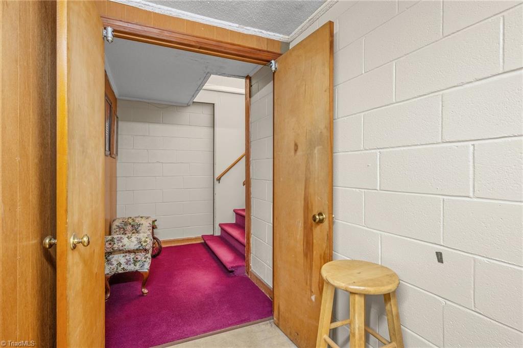 5307 Peters Creek Parkway, Winston-Salem