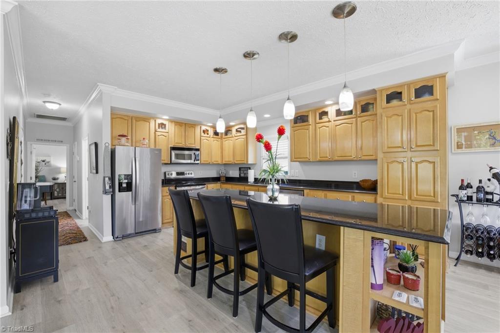 819 Hickory Point Drive