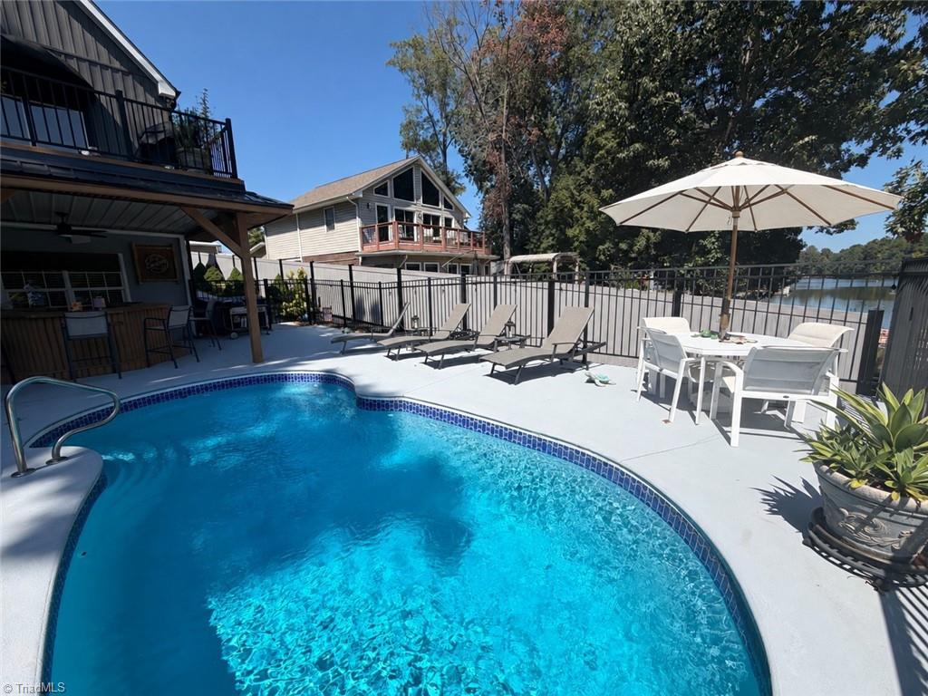 819 Hickory Point Drive