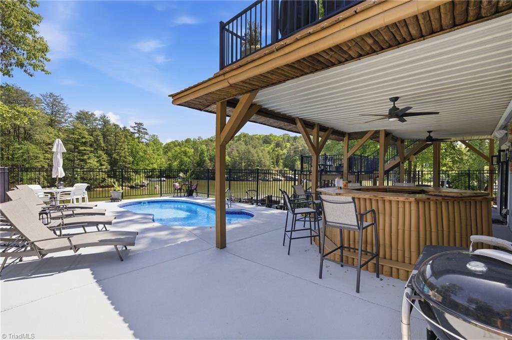 819 Hickory Point Drive