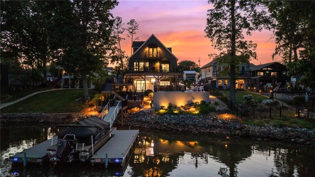 819 Hickory Point Drive