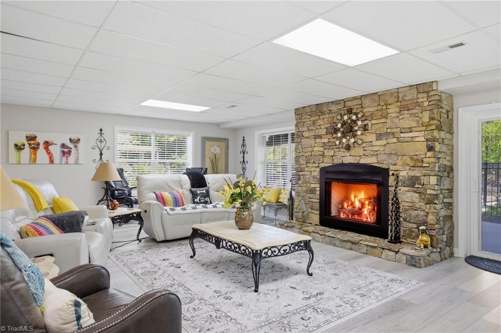 819 Hickory Point Drive