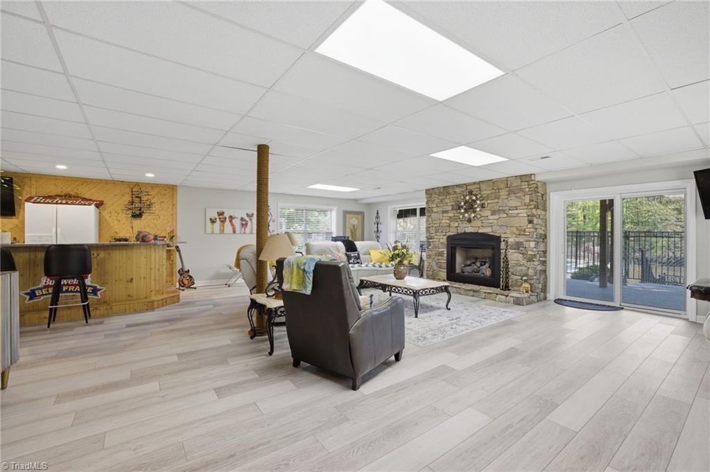 819 Hickory Point Drive