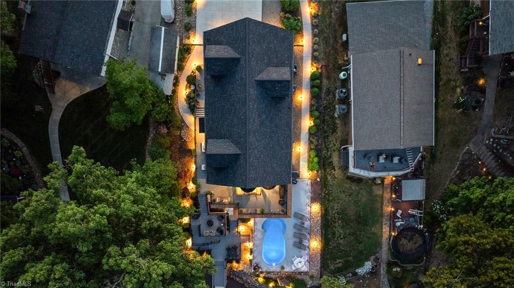 819 Hickory Point Drive