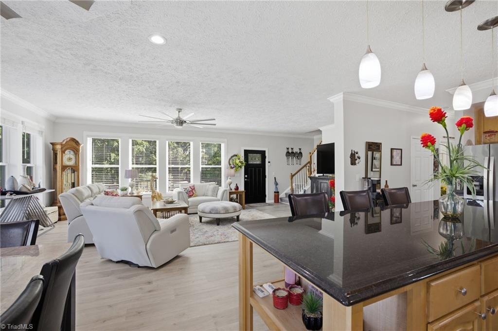 819 Hickory Point Drive