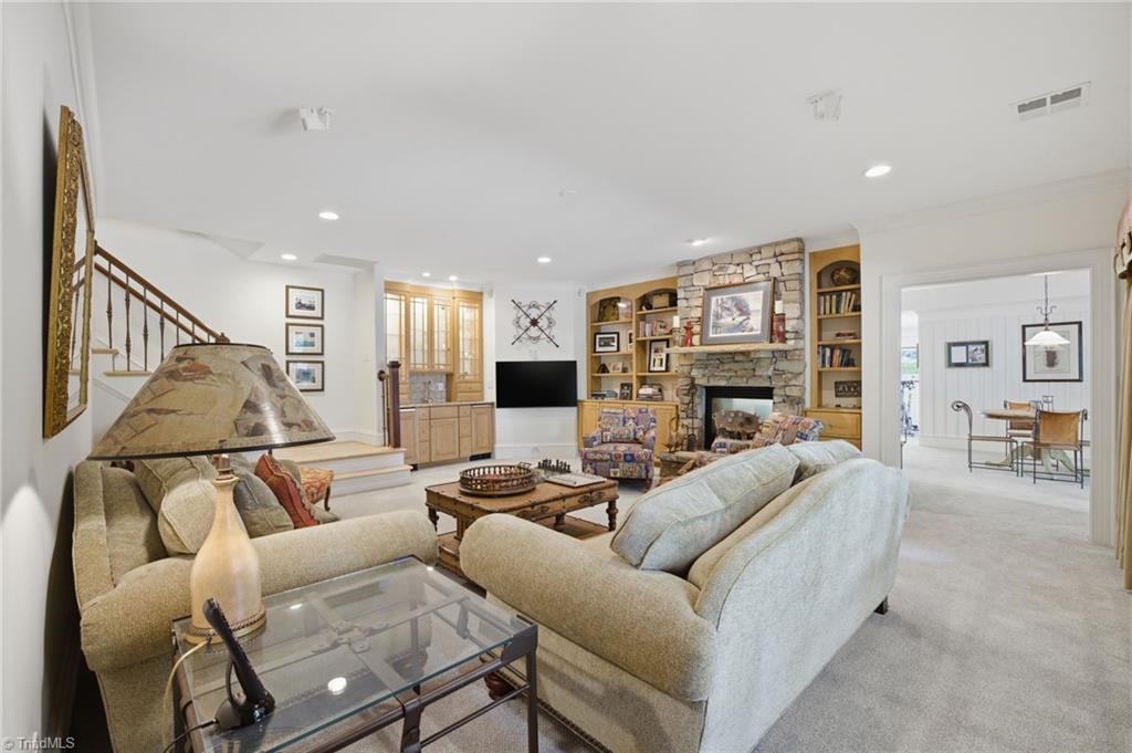 191 Porters Glen