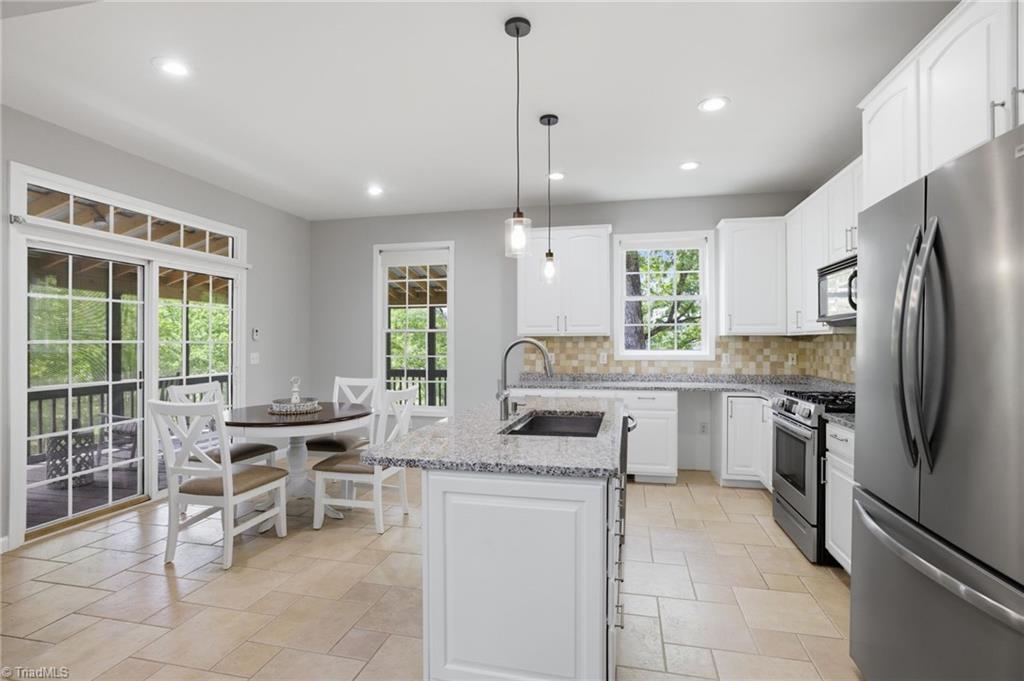 424 Mountain Harbor Drive