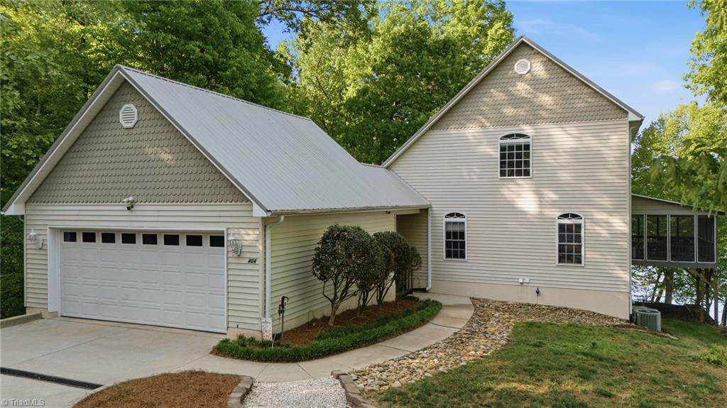 424 Mountain Harbor Drive