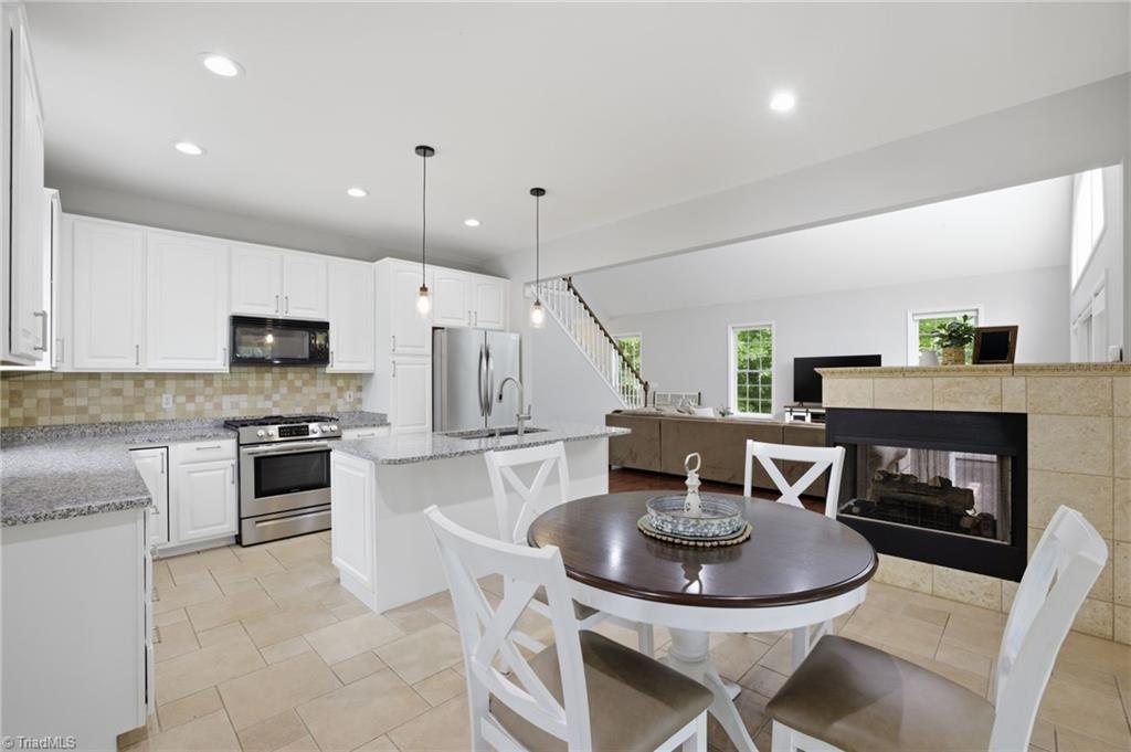 424 Mountain Harbor Drive