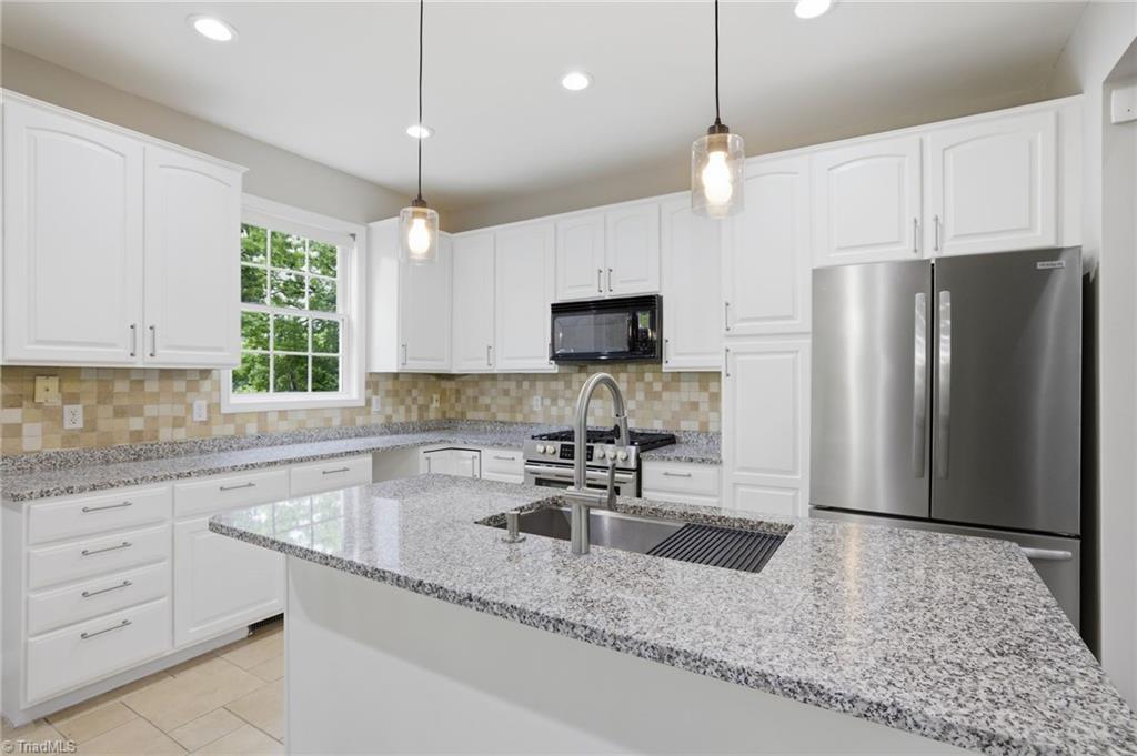424 Mountain Harbor Drive