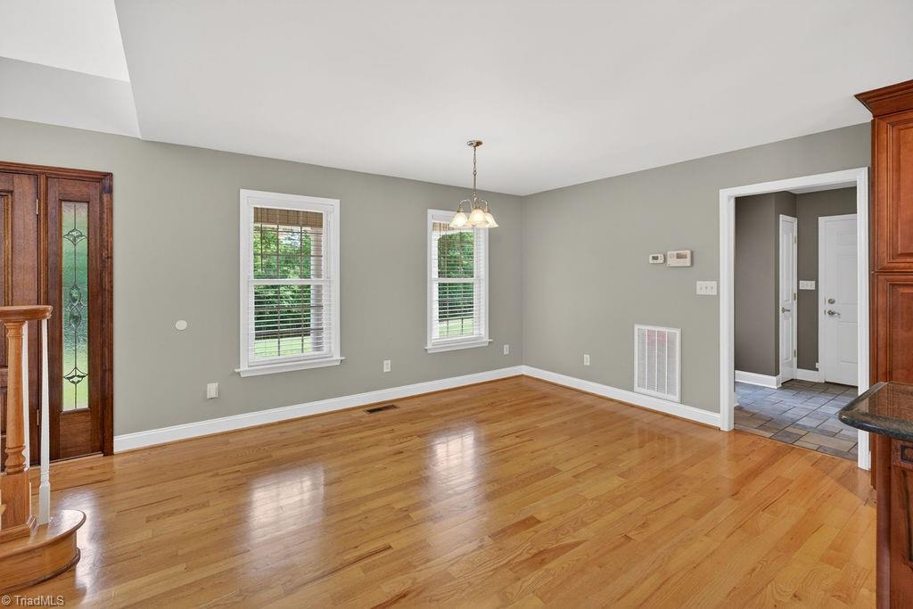 383 Simmons Road