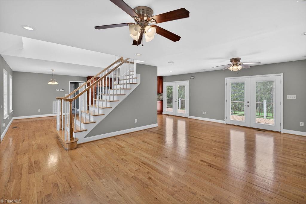 383 Simmons Road