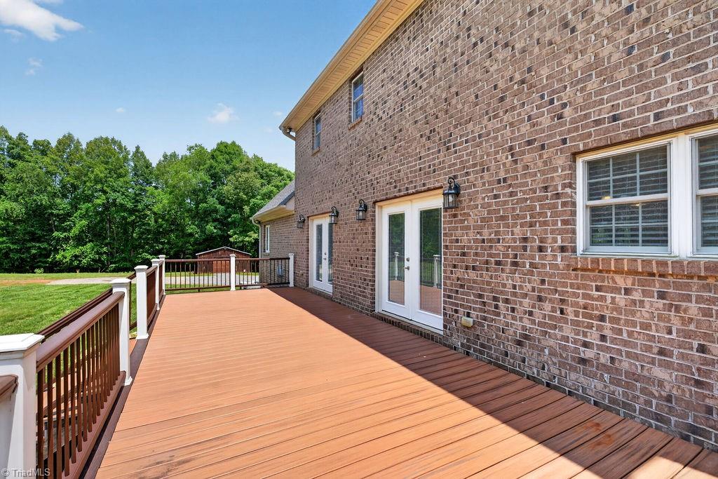383 Simmons Road
