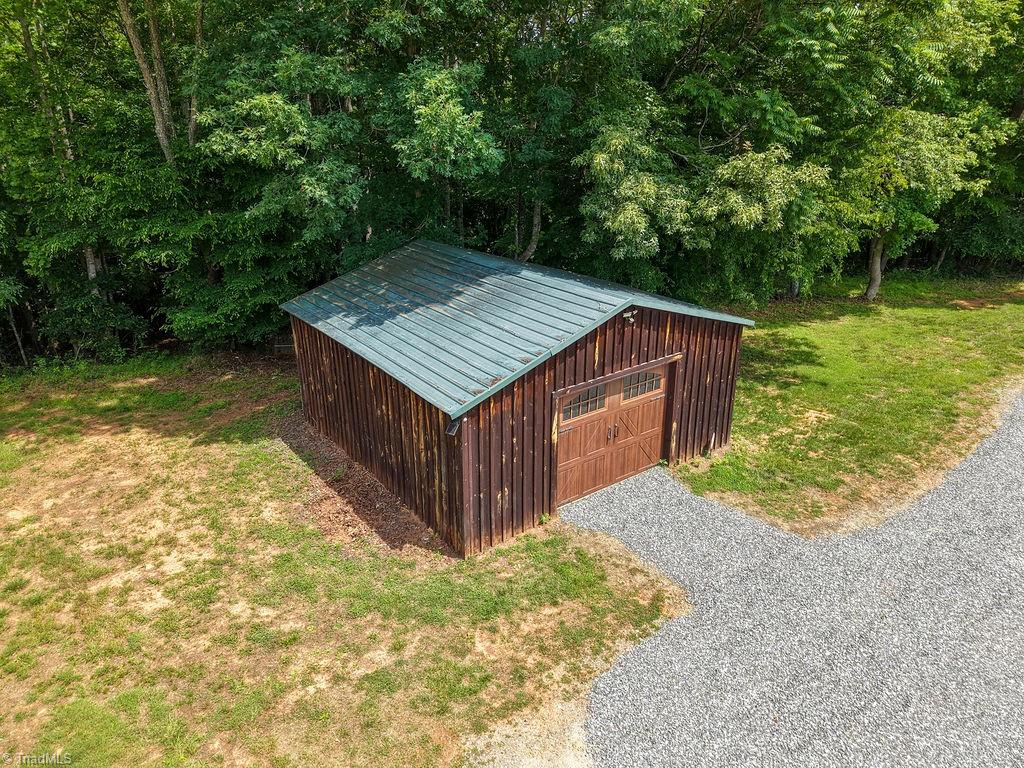 383 Simmons Road