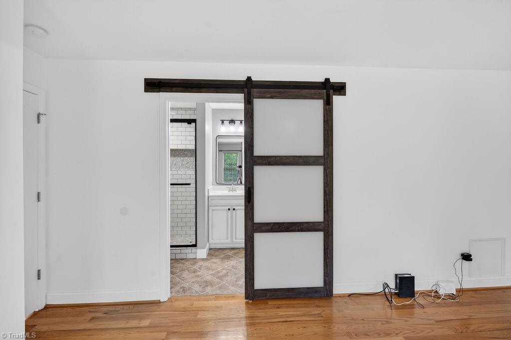 383 Simmons Road