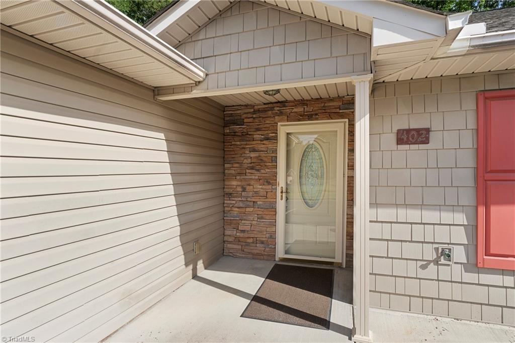 402 Pinefield Place