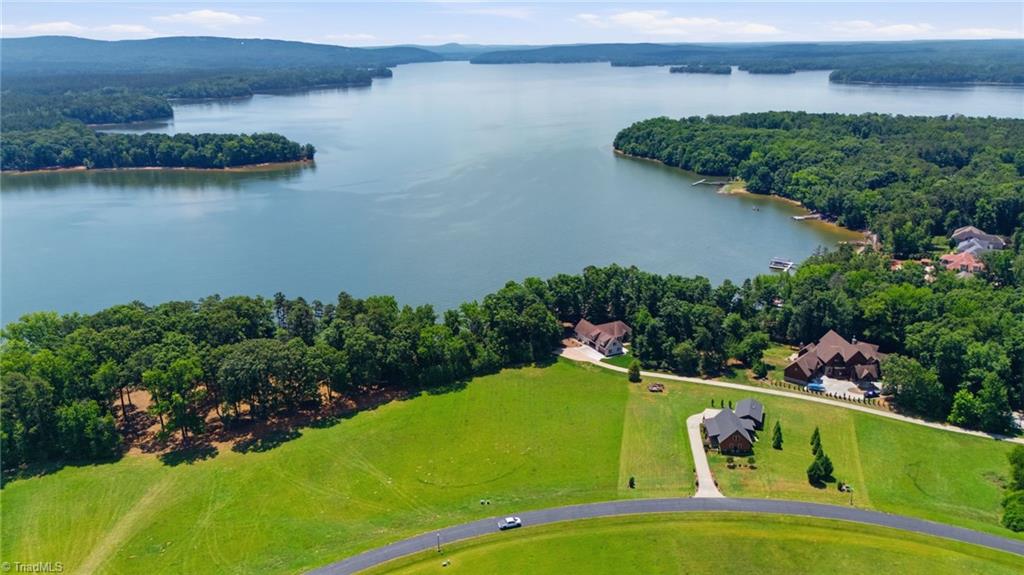 206 Kendricks Cove