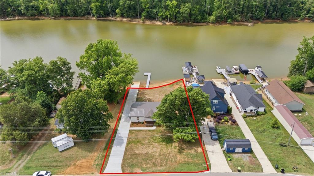 2516 Riverview Road